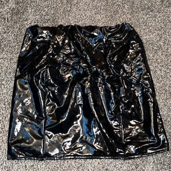 Black Latex Skirt - Picture 1 of 1